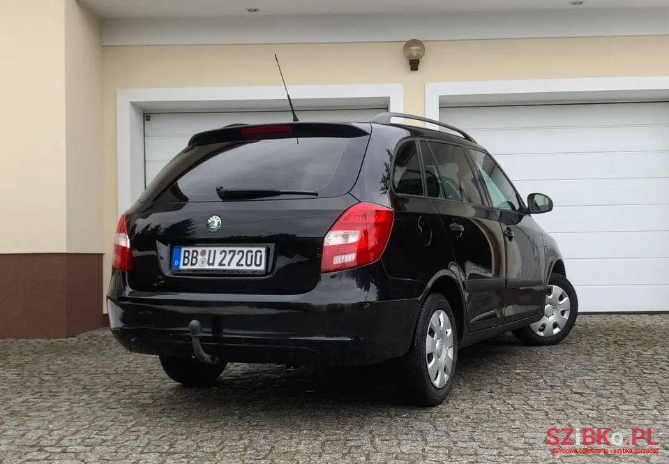 2010' Skoda Fabia photo #3