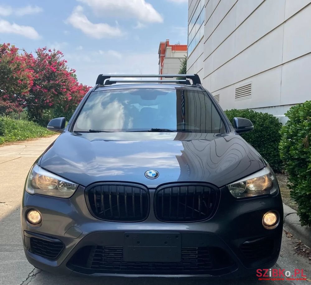 2017' BMW X1 Xdrive25I Sport Line photo #2