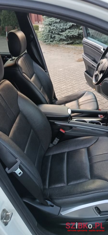 2009' Mercedes-Benz Ml 350 Cdi 4-Matic photo #4