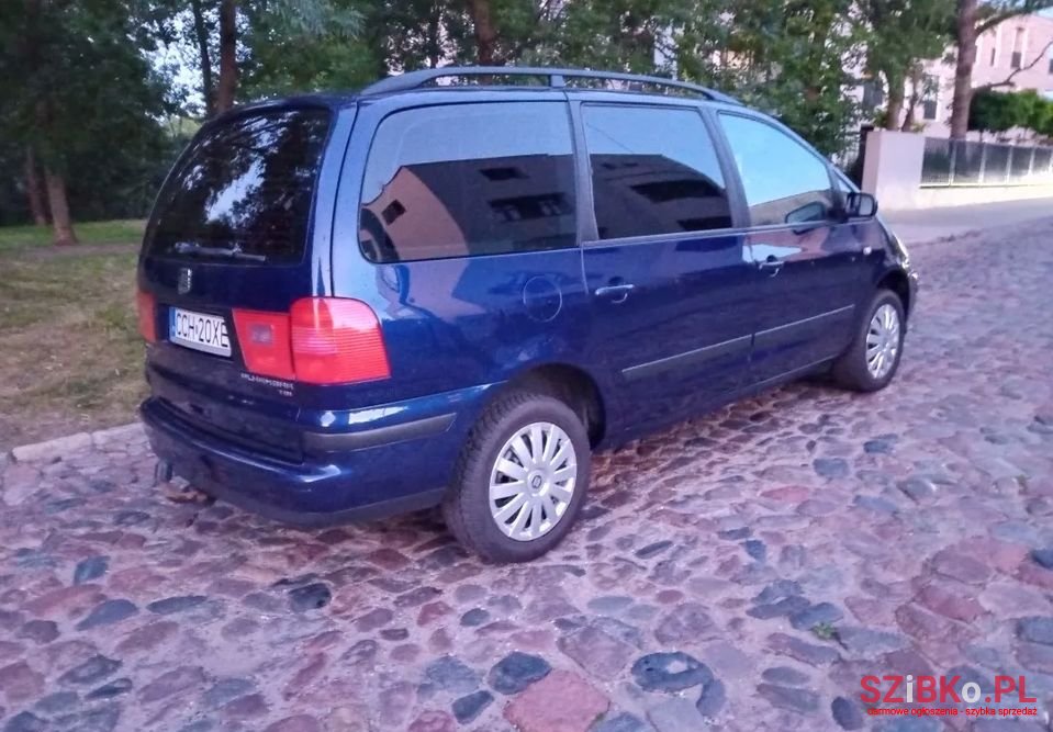 2004' SEAT Alhambra photo #3