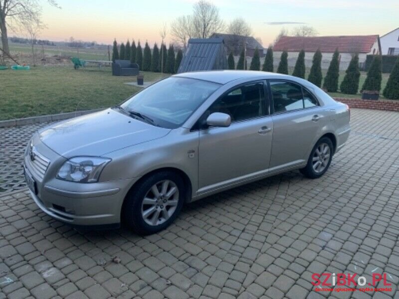 2003' Toyota Avensis photo #3
