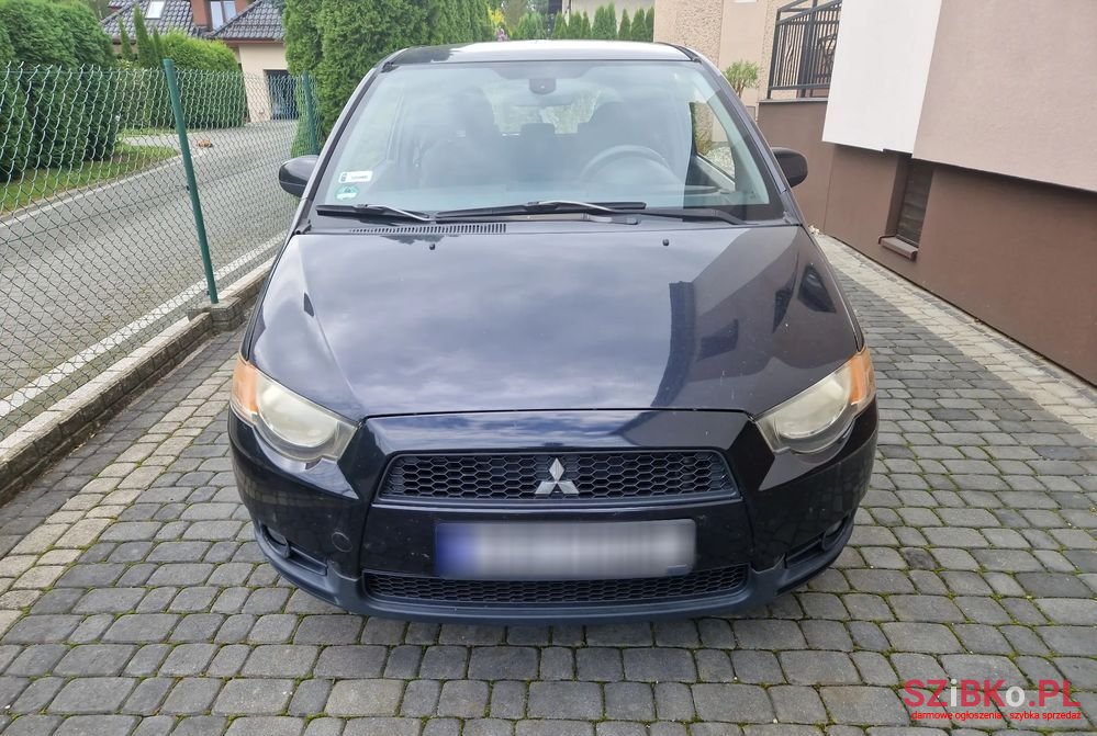 2009' Mitsubishi Colt 1.3 Instyle photo #1