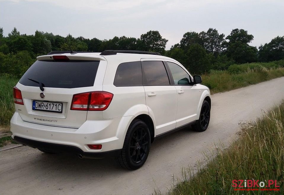 2014' Fiat Freemont photo #4