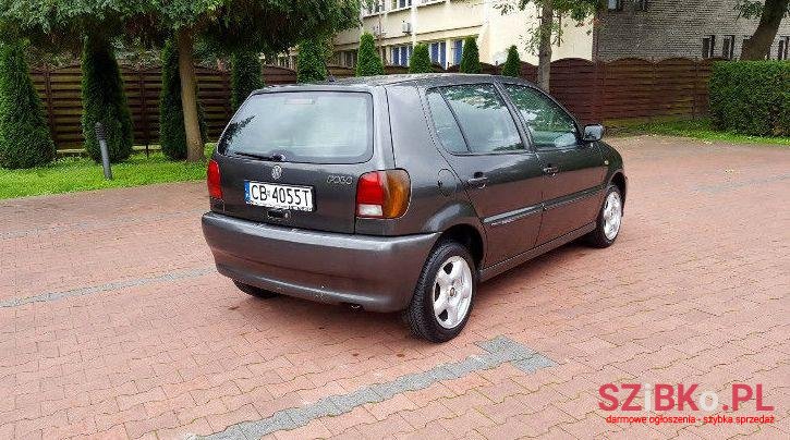 1998' Volkswagen Polo photo #2