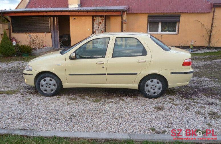 2004' Fiat Albea photo #1