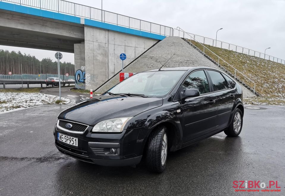 2005' Ford Focus photo #3