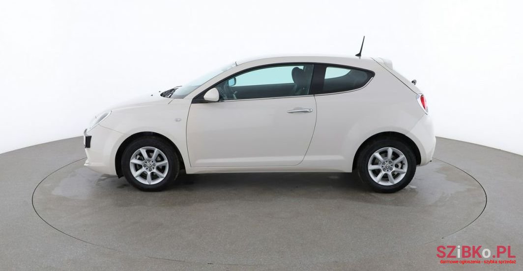 2015' Alfa Romeo MiTo photo #2