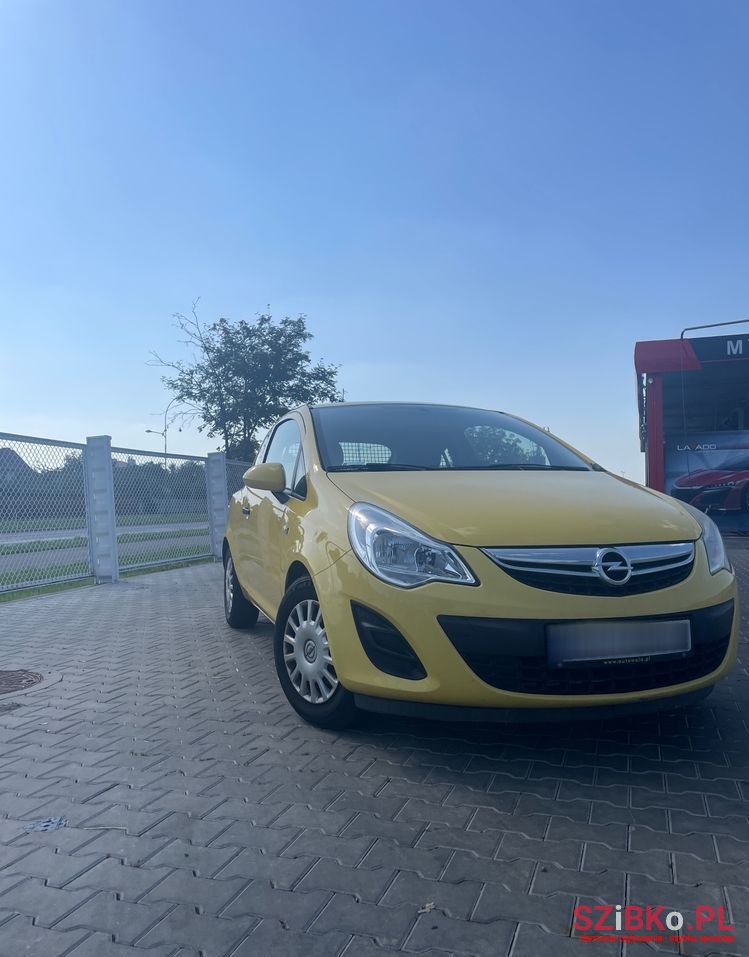 2012' Opel Corsa photo #1