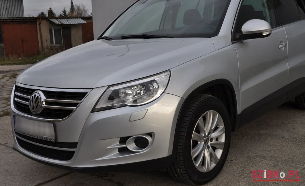 2008' Volkswagen Tiguan photo #2