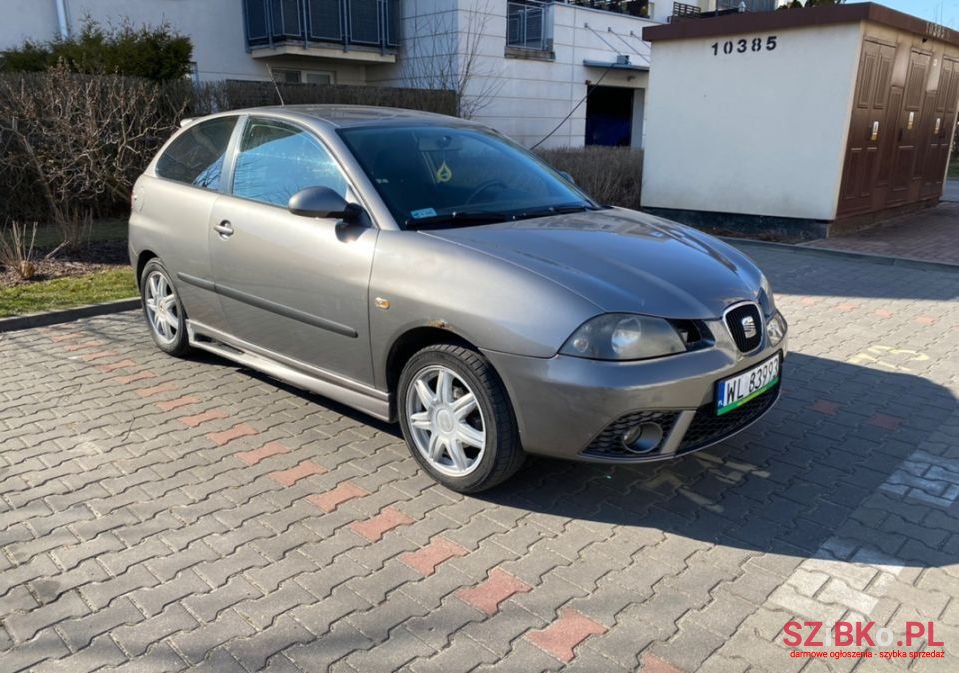 2005' SEAT Ibiza photo #1