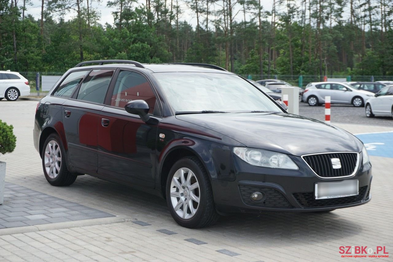 2010' SEAT Exeo photo #3