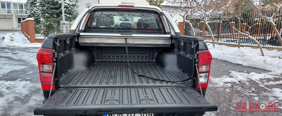 2015' Isuzu D-Max photo #5