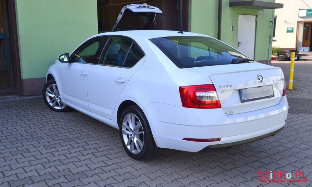 2017' Skoda Octavia photo #3
