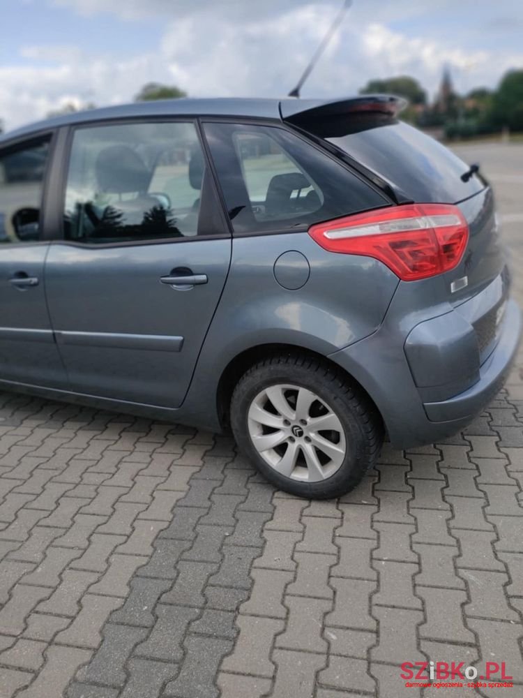 2012' Citroen C4 Picasso photo #5