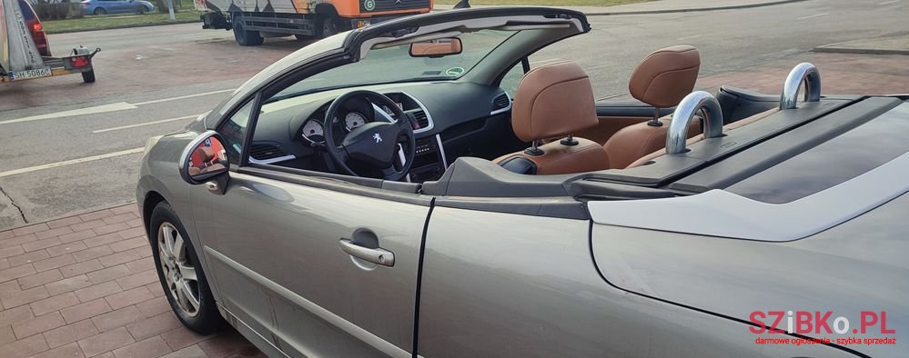 2009' Peugeot 207 photo #4