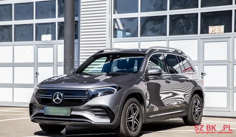 2023' Mercedes-Benz EQB photo #2