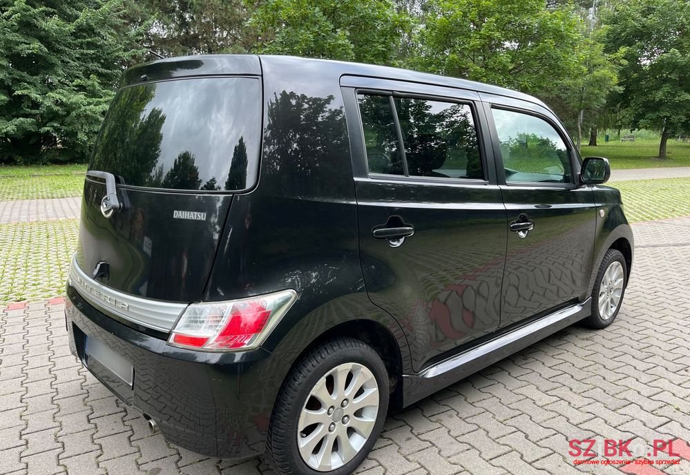 2009' Daihatsu Materia 1.3 photo #5