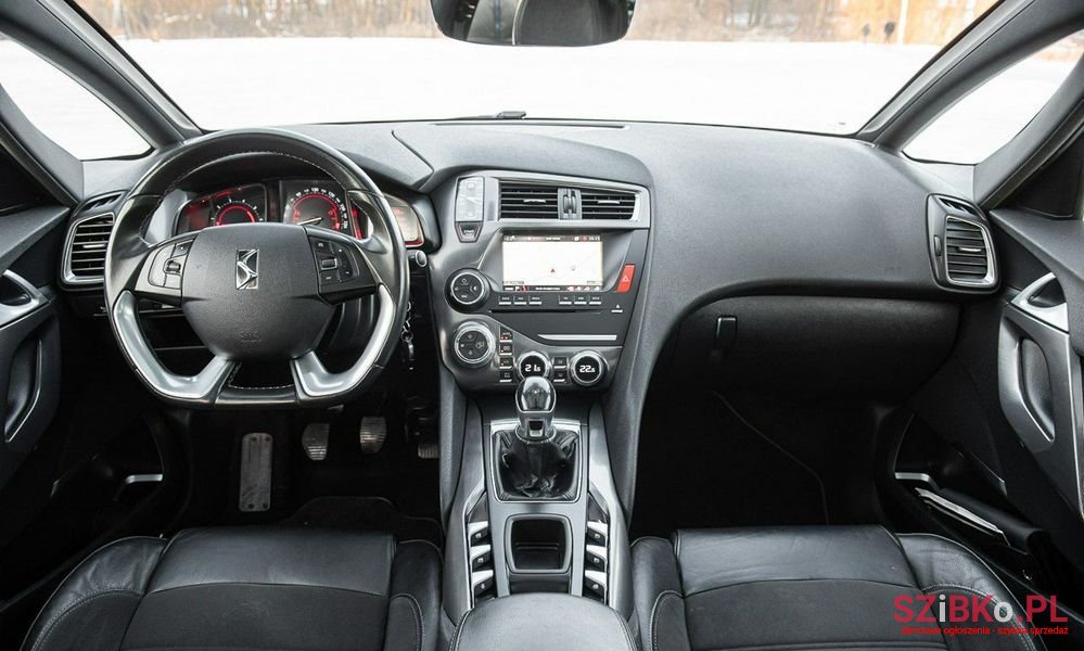 2017' Citroen DS5 photo #5