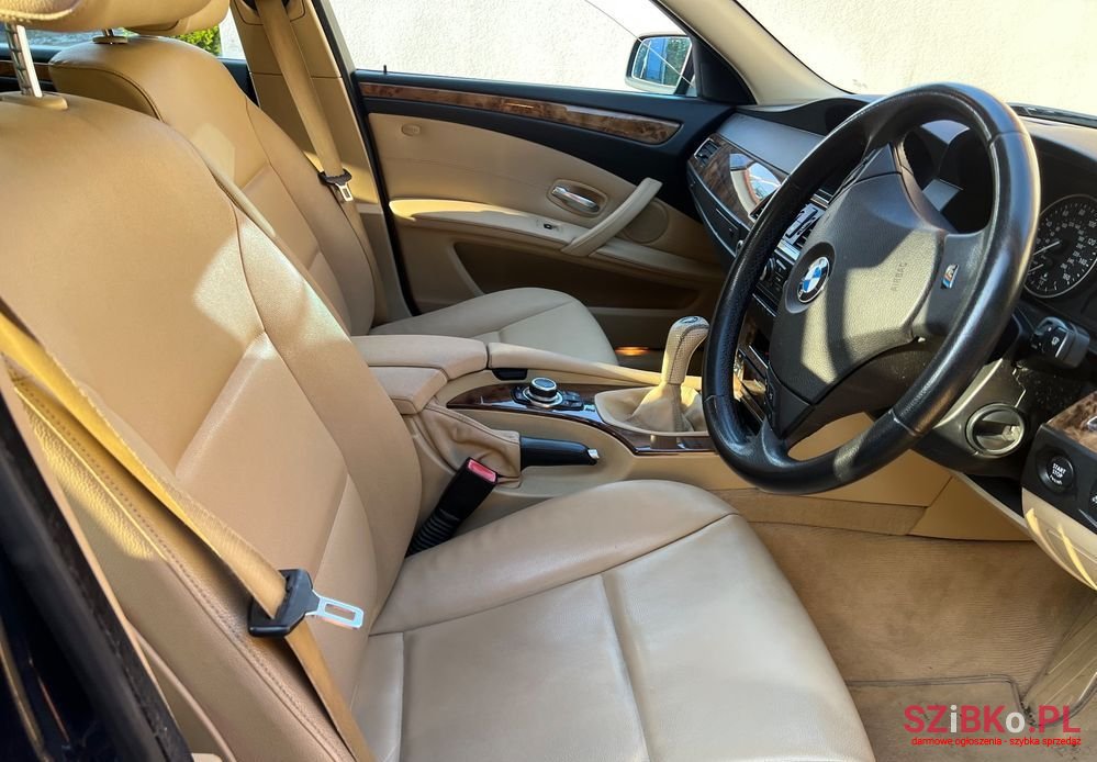 2008' BMW 5 Series 520D photo #4