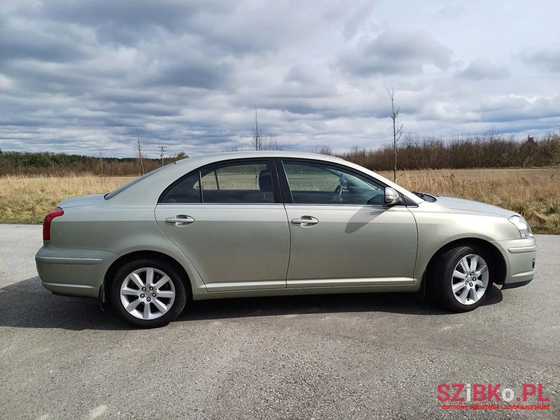 2007' Toyota Avensis photo #5