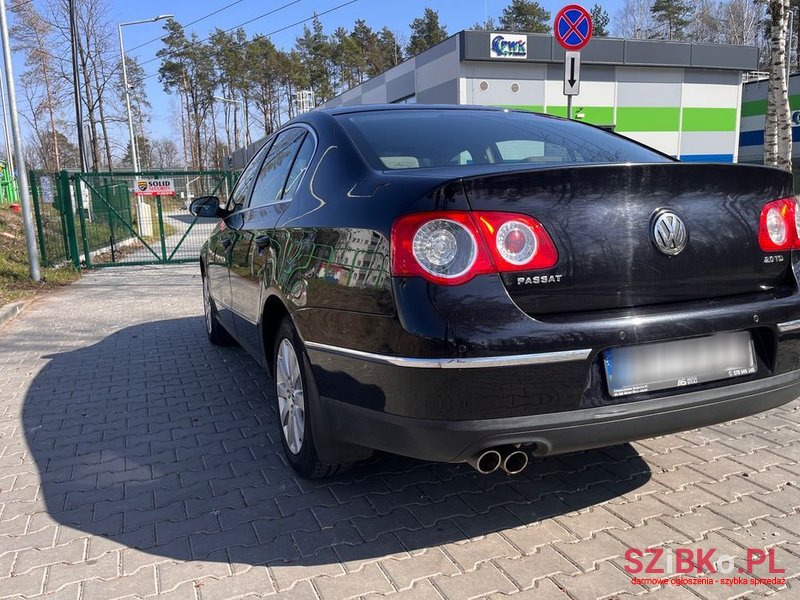 2008' Volkswagen Passat photo #5