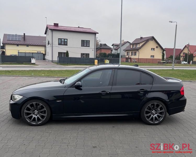 2005' BMW 3 Series 325I photo #4