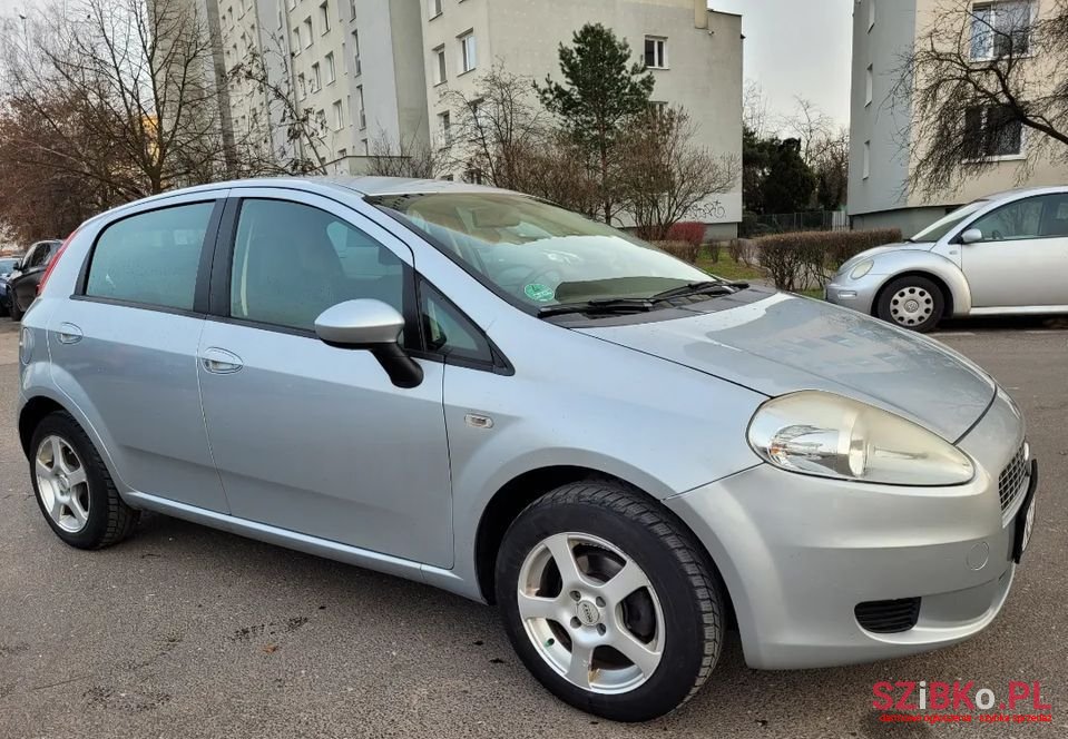 2008' Fiat Grande Punto photo #2