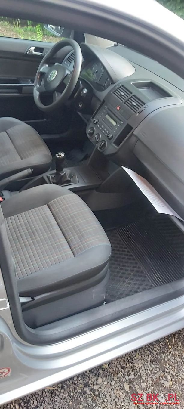 2006' Volkswagen Polo photo #4