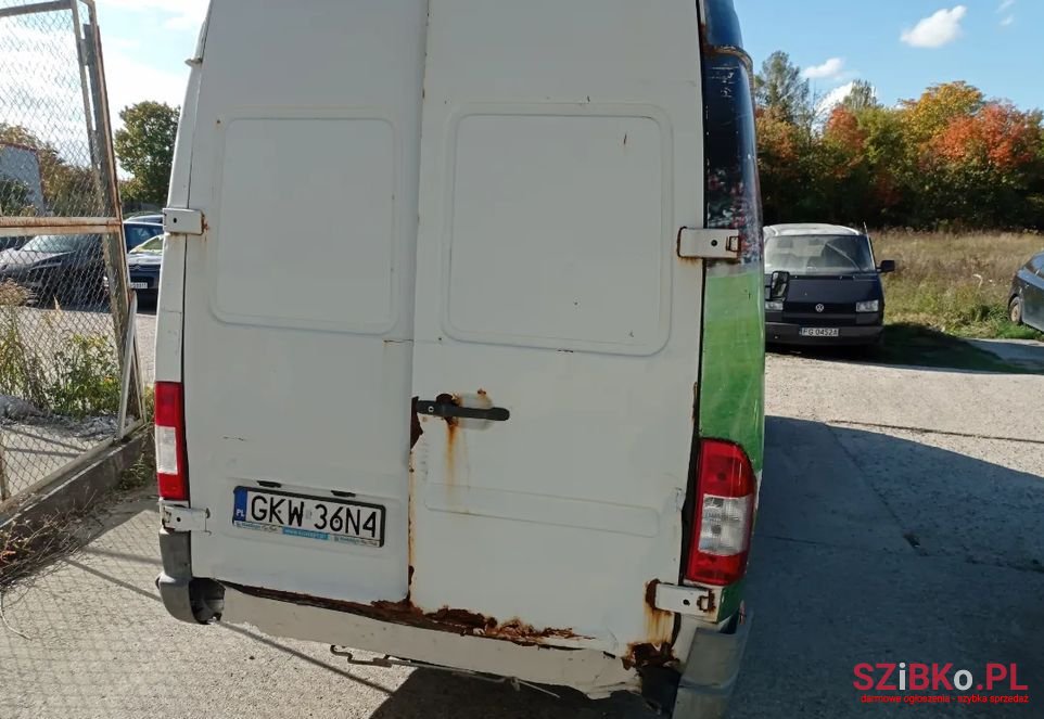 2004' Mercedes-Benz Sprinter photo #5