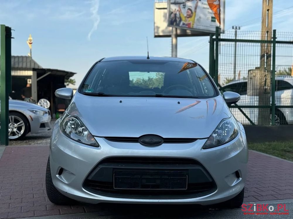 2010' Ford Fiesta 1.25 Celebration photo #1