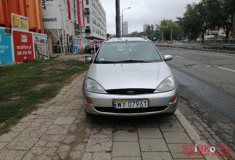 2000' Ford Focus photo #1