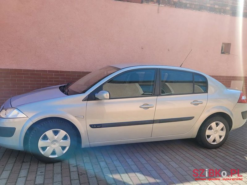 2005' Renault Megane photo #4