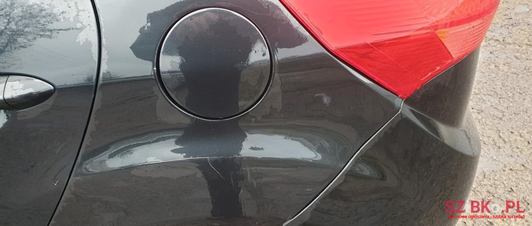 2010' Kia Venga photo #4