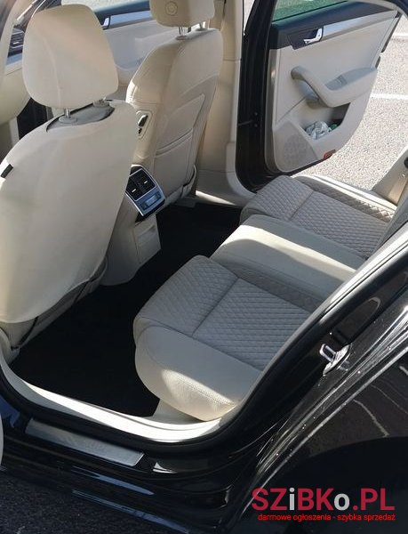 2018' Skoda Superb 2.0 Tdi Style photo #3