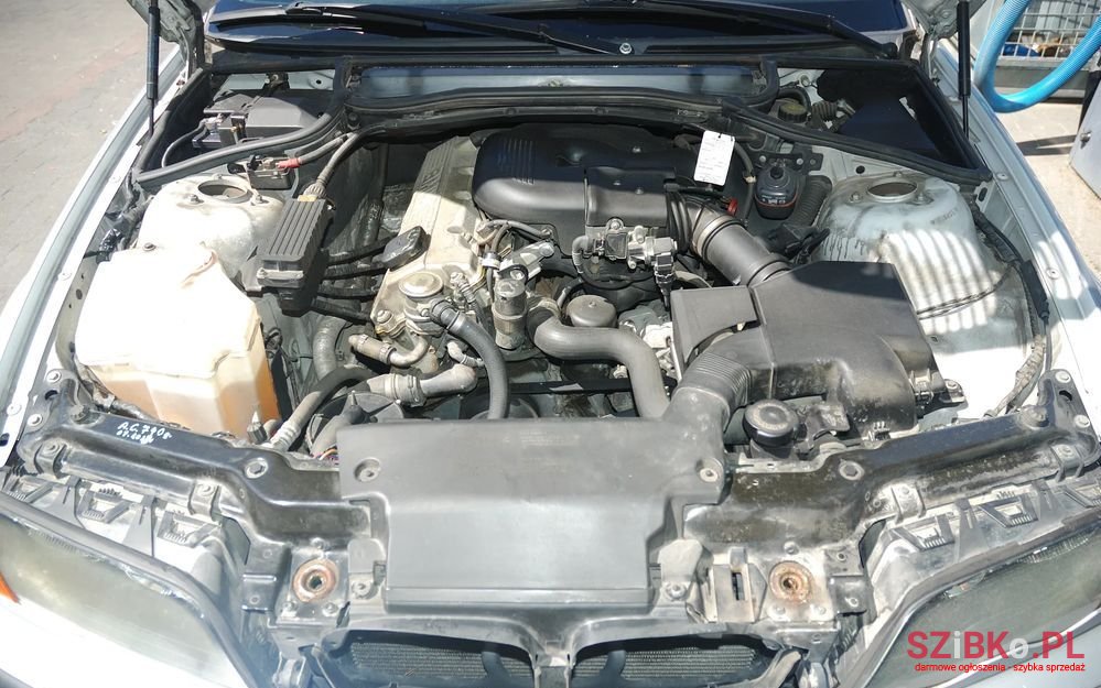 2000' BMW 3 Series 316I photo #4