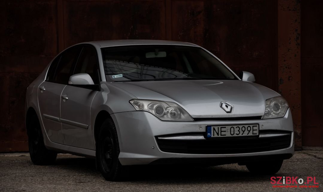 2009' Renault Laguna photo #5