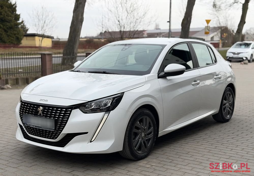 2021' Peugeot 208 photo #2