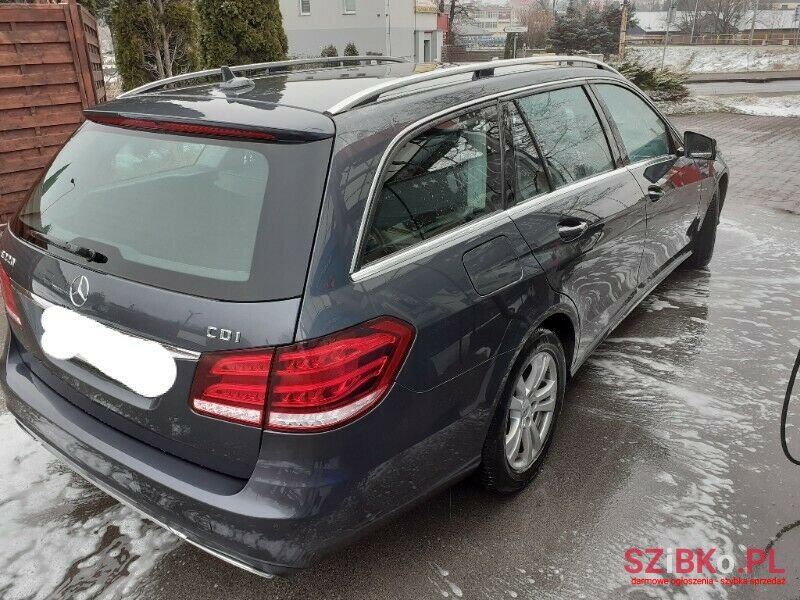 2014' Mercedes-Benz Klasa E photo #4