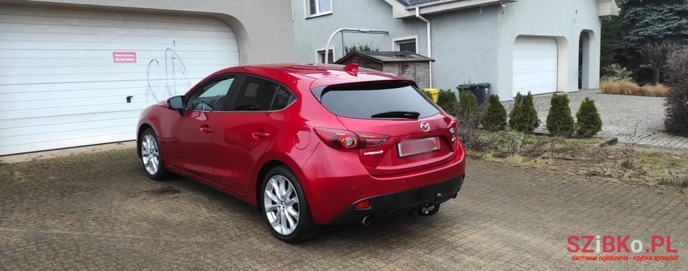 2015' Mazda 3 Skyactiv-D photo #6