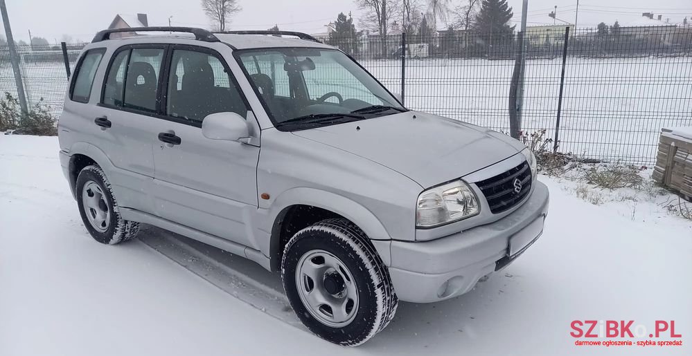 2004' Suzuki Grand Vitara photo #1