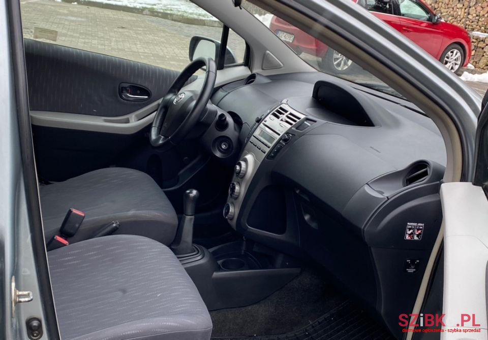 2006' Toyota Yaris photo #6