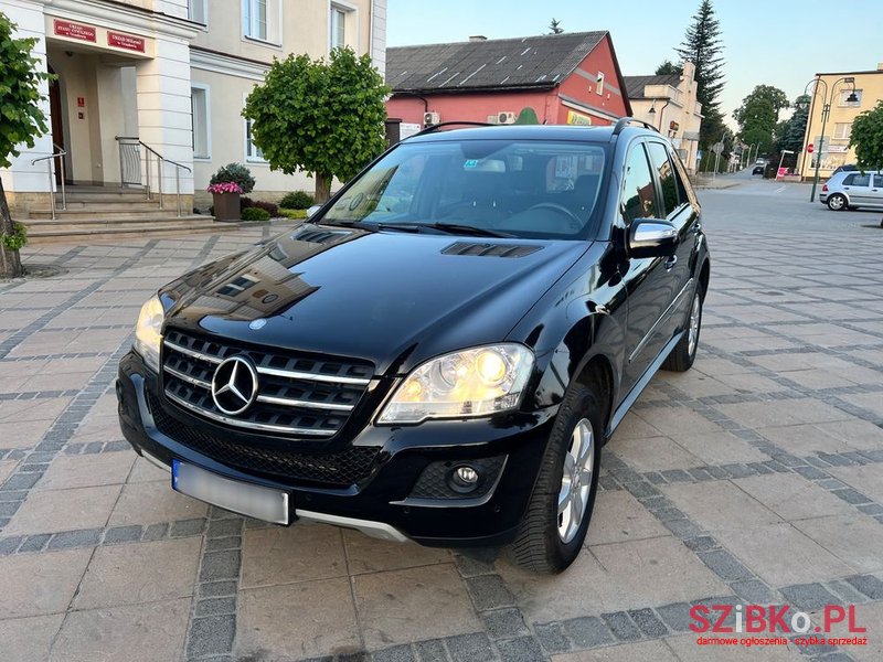 2009' Mercedes-Benz Ml 280 Cdi photo #1