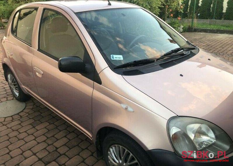 2000' Toyota Yaris photo #1