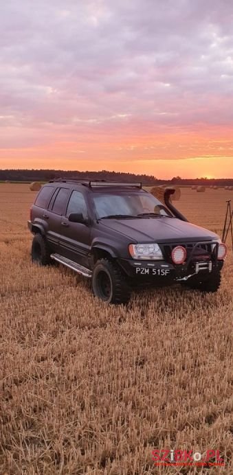 2002' Jeep Grand Cherokee photo #1