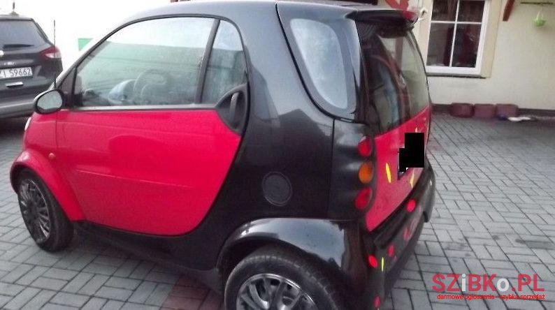 2000' Smart photo #3