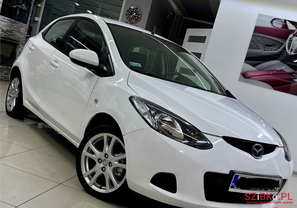 2008' Mazda 2 1.3 Exclusive+ photo #2