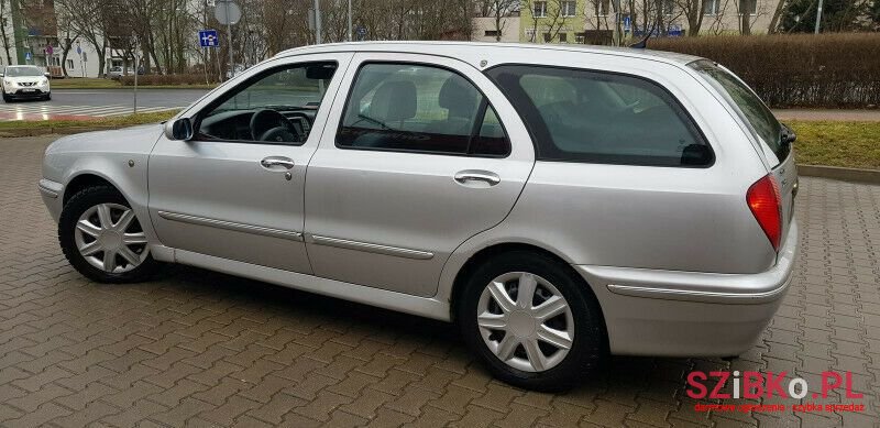 2000' Lancia Lybra photo #4