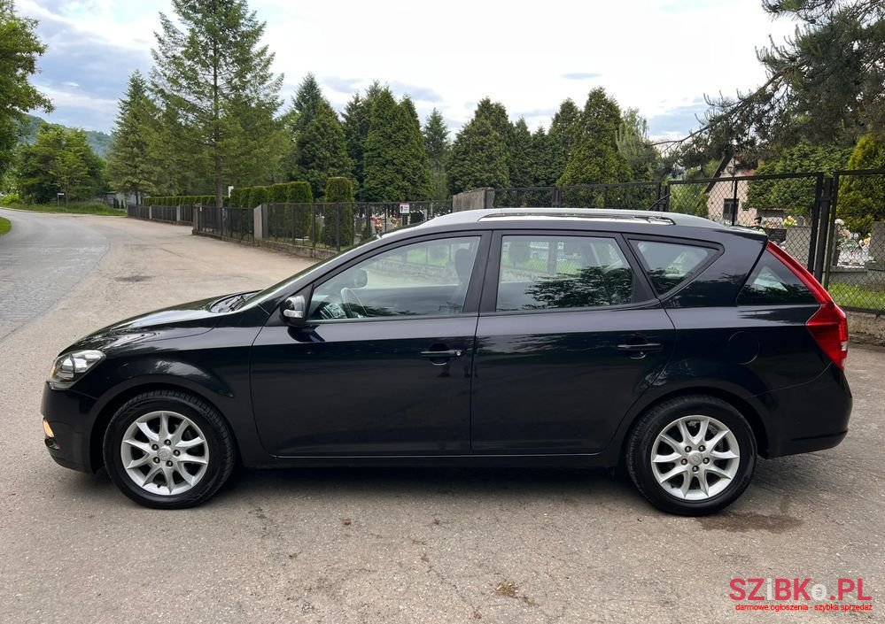 2010' Kia Ceed photo #4