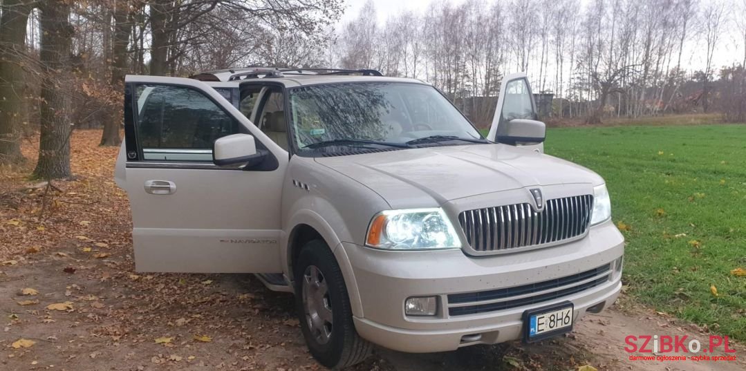 2005' Lincoln Navigator photo #5