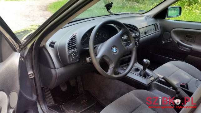 1992' BMW 3 Series photo #3